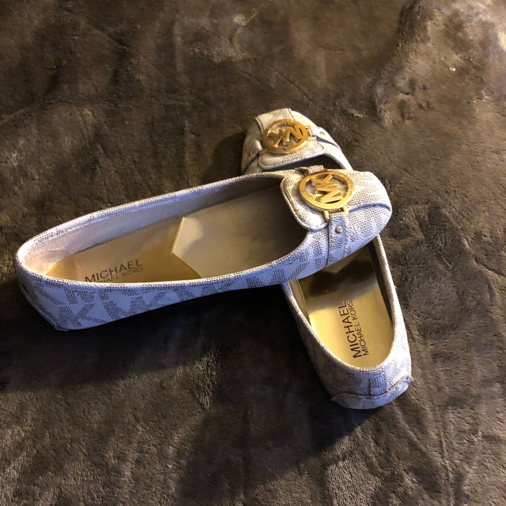 Michael Kors Women's Beige Logo Ballet Flats with Gold Logo